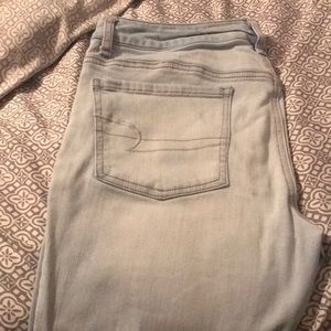 American Eagle Light Wash Jeans
